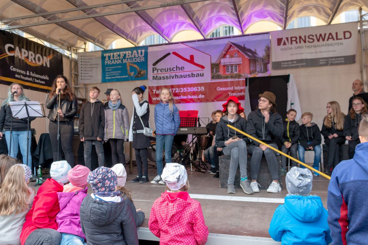 Eindrücke vom Frühlingsfest Friedrich Schiller Oberschule Neustadt in